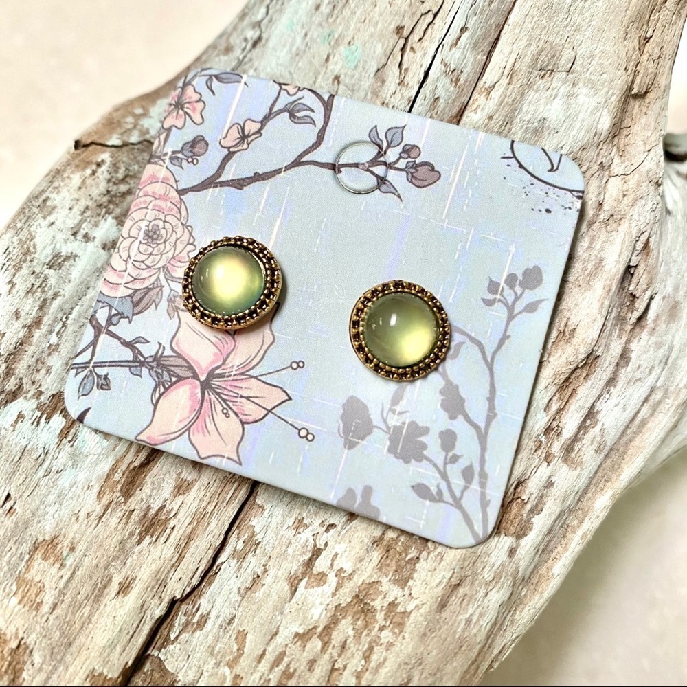 Dreamy BOHO stud earrings w enchanting shabby chic prairie Country vibe